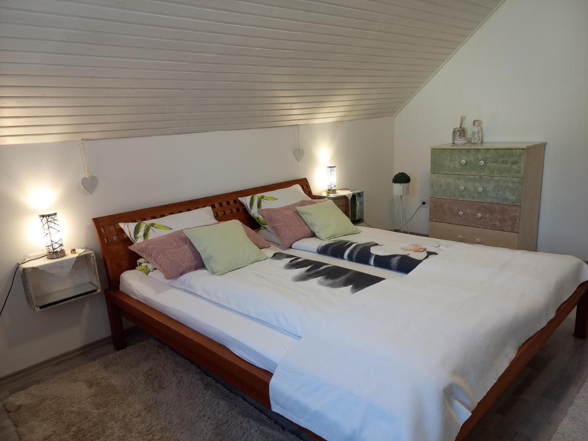 Sommerhaus Veszprem Exterior photo