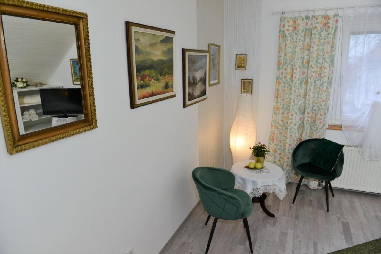 Sommerhaus Veszprem Exterior photo